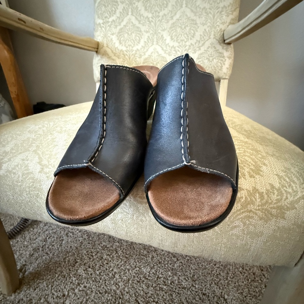 Clarks Black Leather Open-Toe Sandals